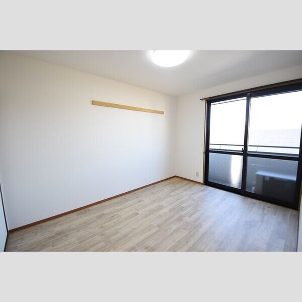 その他 (北西洋室6帖)