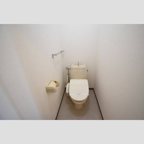 トイレ (温水洗浄暖房便座)