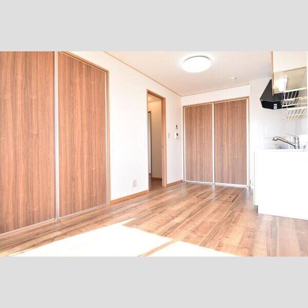 居室・リビング (DK9帖)