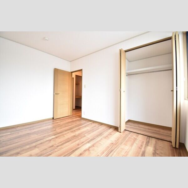 その他 (洋室6帖)