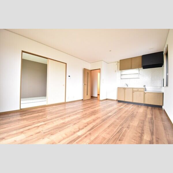 居室・リビング (LDK11.5帖～和室6帖)