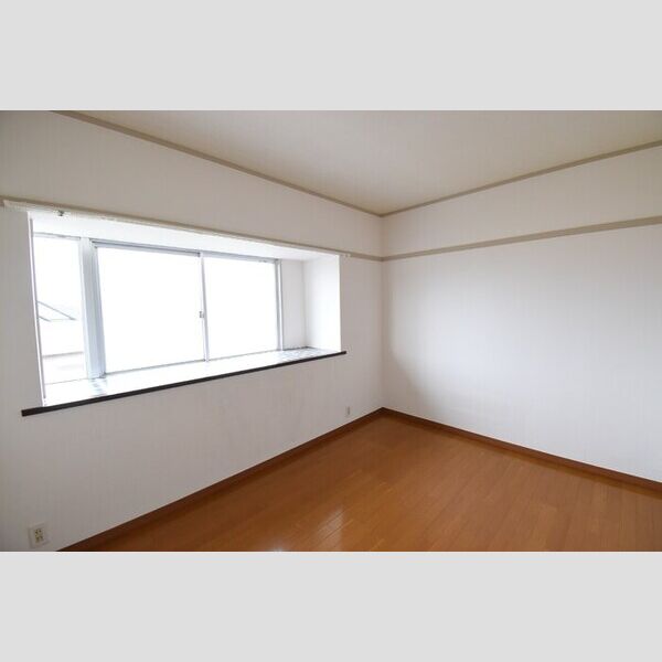 その他 (洋室5帖)