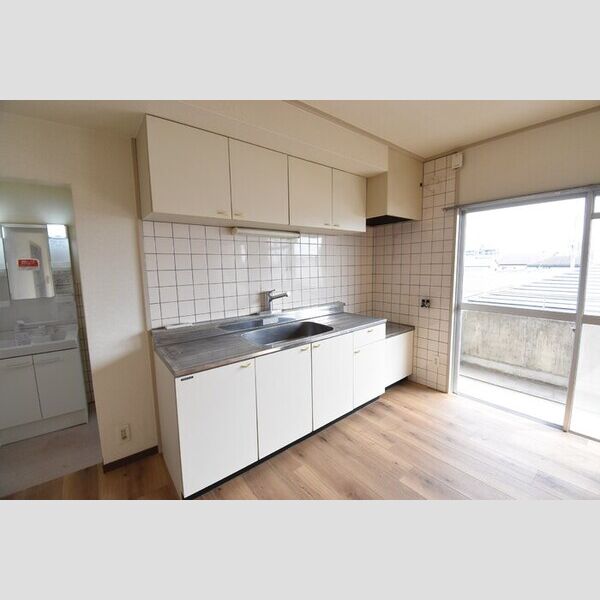 キッチン (キッチン)