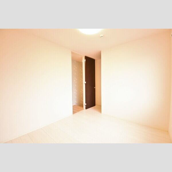 その他 (洋室5.8帖)