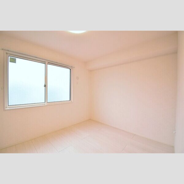 その他 (洋室5.8帖)