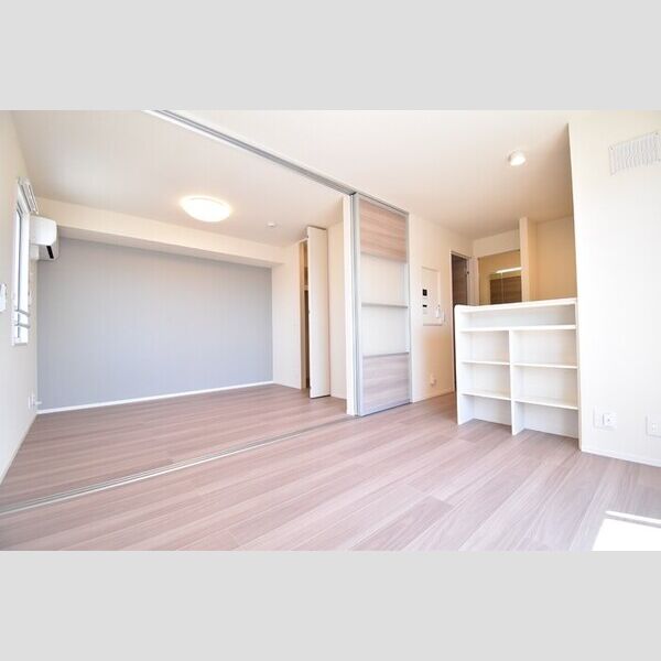 居室・リビング (LDK9.1帖・洋室5.3帖)