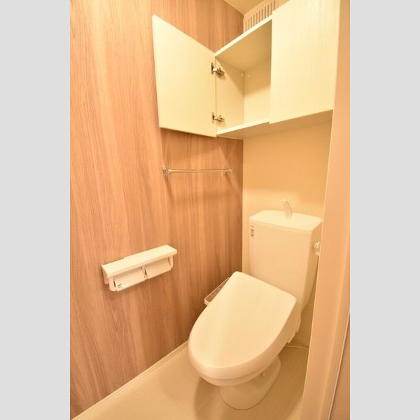 トイレ (温水洗浄暖房便座)