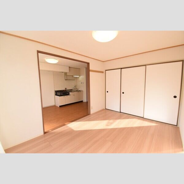 その他 (洋室6帖)