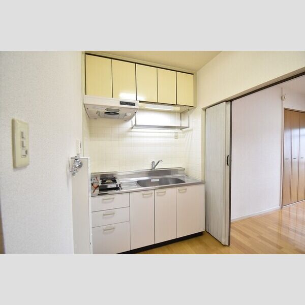 キッチン (キッチン)