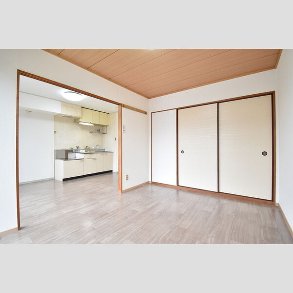 居室・リビング (LDK13.5帖)