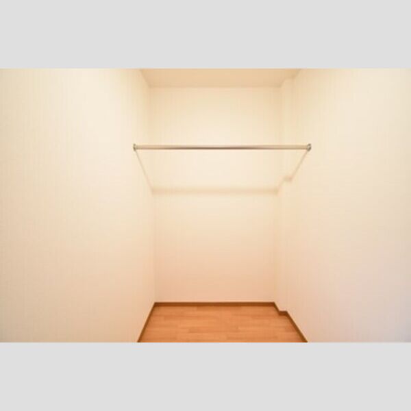 その他 (サービスルーム2.4帖)