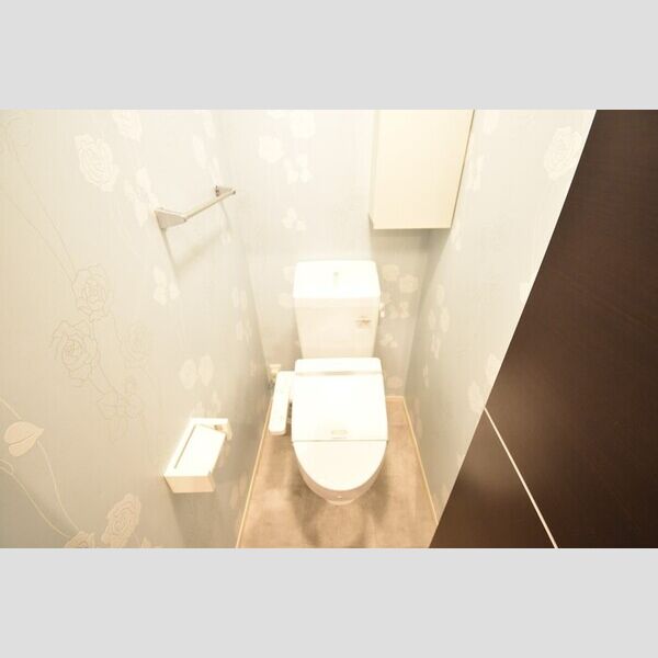 トイレ (温水洗浄暖房便座)