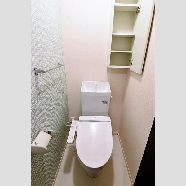 トイレ (温水洗浄暖房便座)