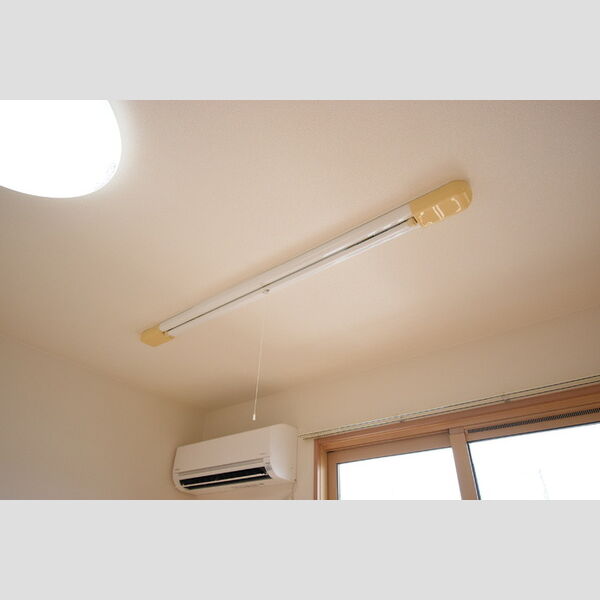 その他 (室内物干し)