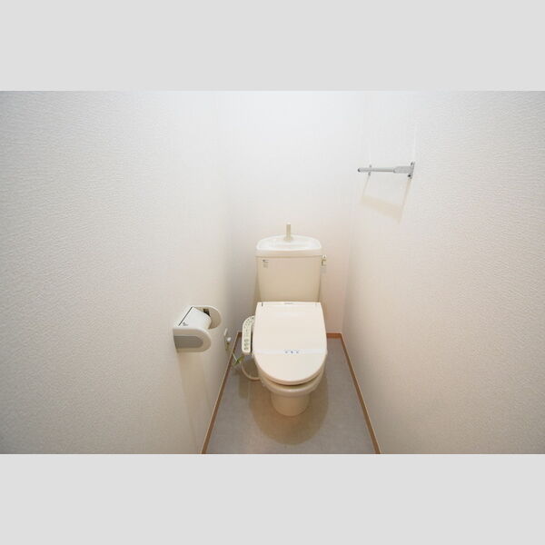トイレ (温水洗浄暖房便座)