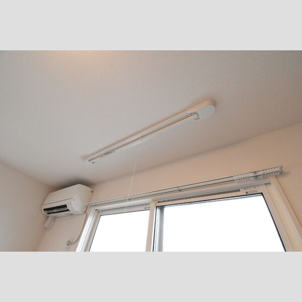 その他 (室内物干し)