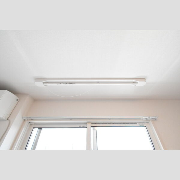 その他 (室内物干し)