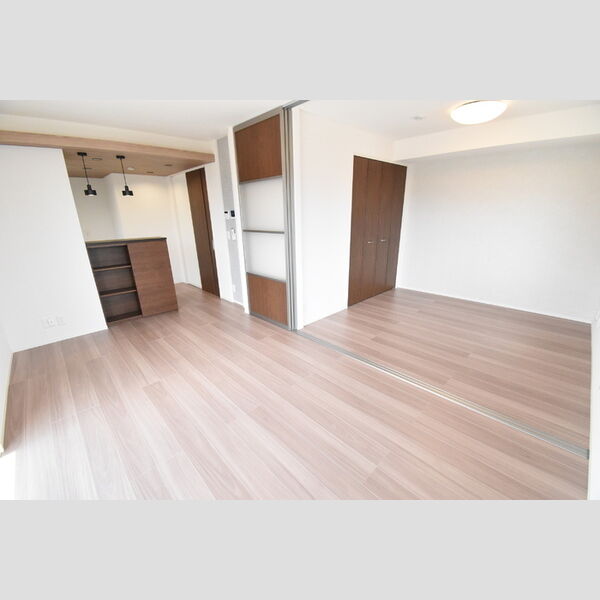 居室・リビング (LDK11.7帖～洋室4.5帖)