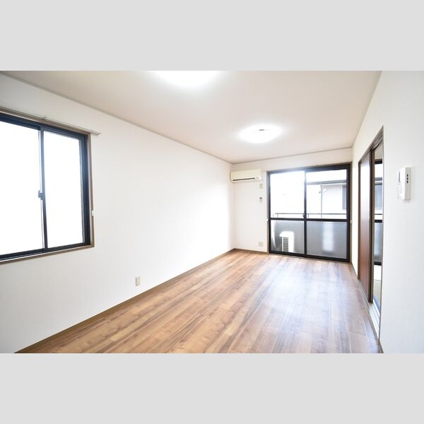 居室・リビング (DK)