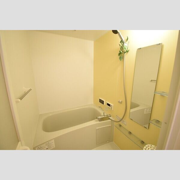 バス (追い焚き機能付きユニットバス)