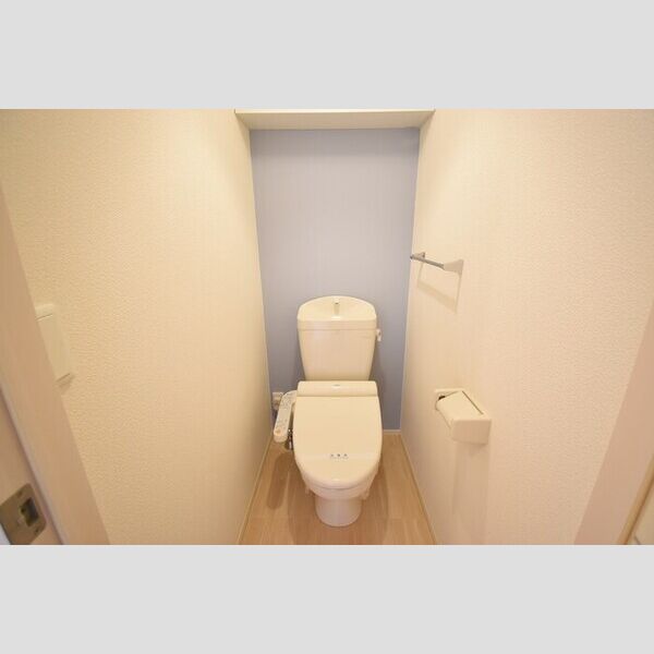 トイレ (温水洗浄暖房便座)