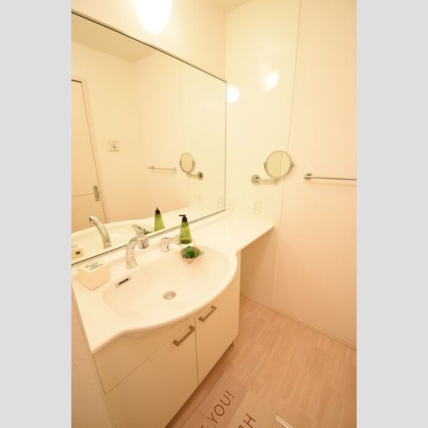 洗面所 (洗髪洗面化粧台)