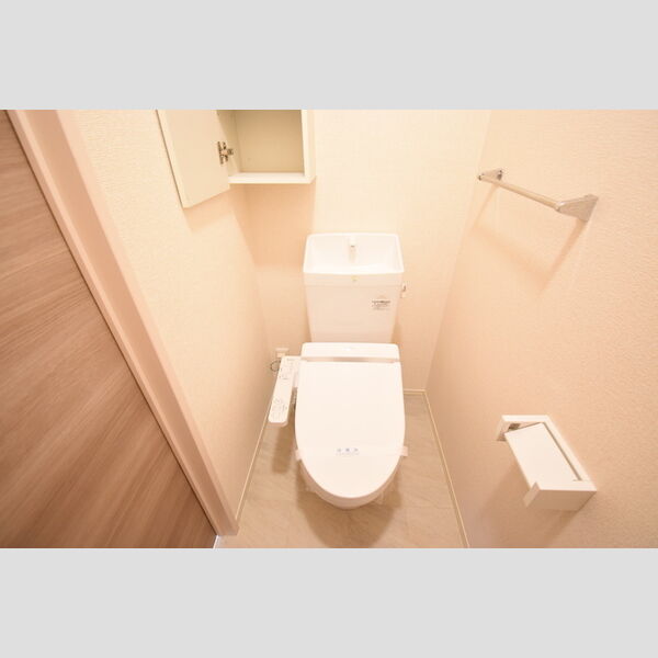 トイレ (温水洗浄暖房便座)