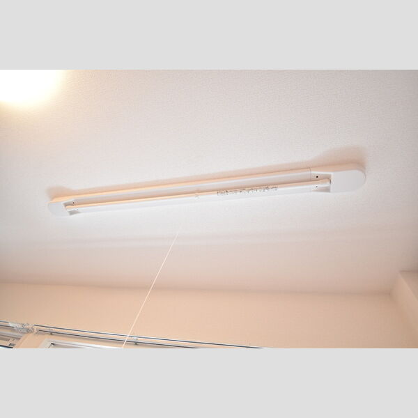 その他 (室内物干し)