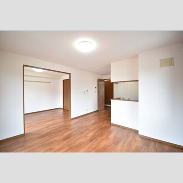 その他 (LDK12.2帖+南洋室6帖)