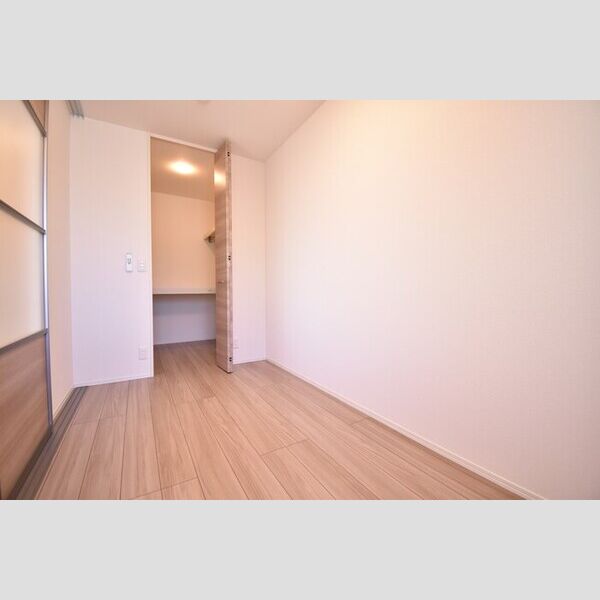 その他 (洋室4帖)