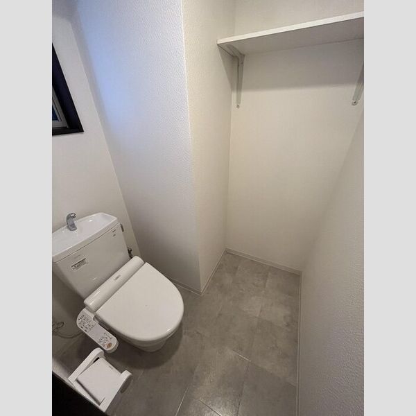 トイレ (温水洗浄暖房便座)