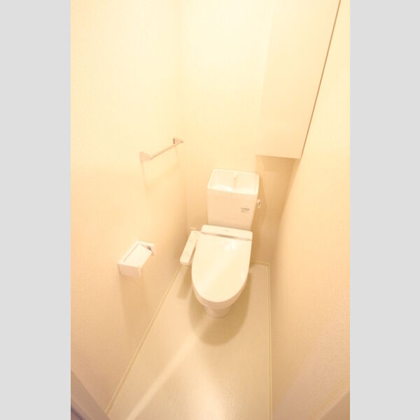 トイレ (温水洗浄暖房便座)