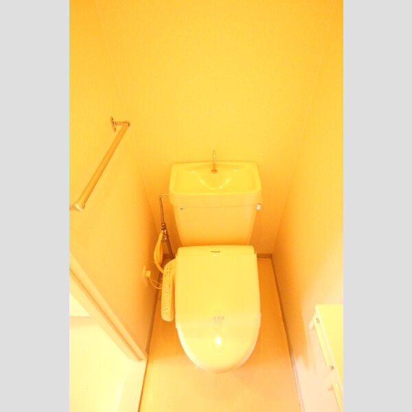 トイレ (温水洗浄暖房便座)