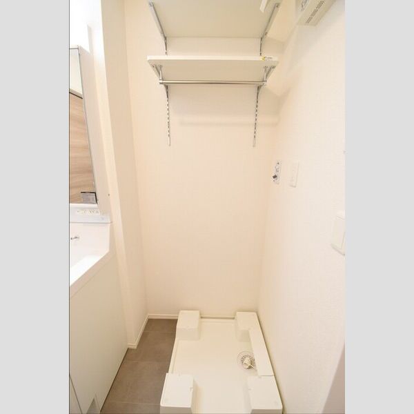 その他 (室内洗濯機置場)