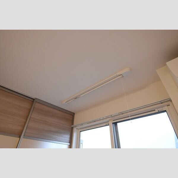 その他 (室内物干し)