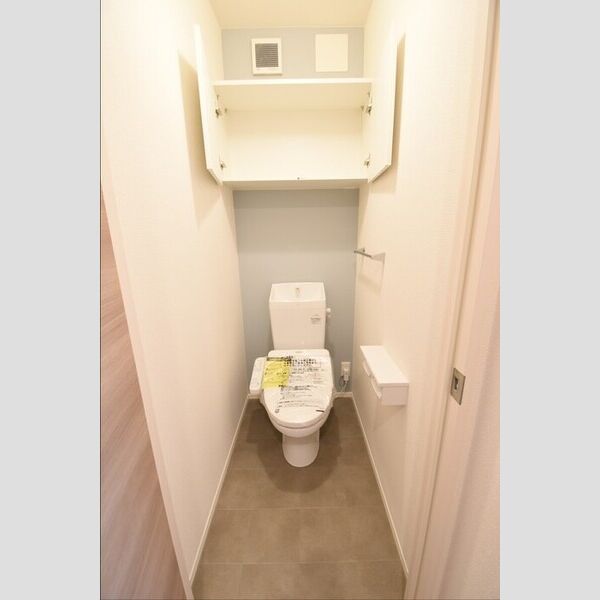 トイレ (温水洗浄暖房便座)