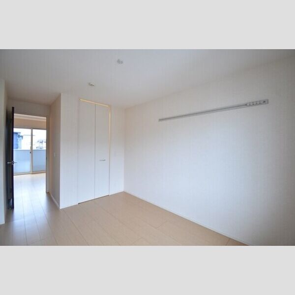 その他 (洋室6.7帖)