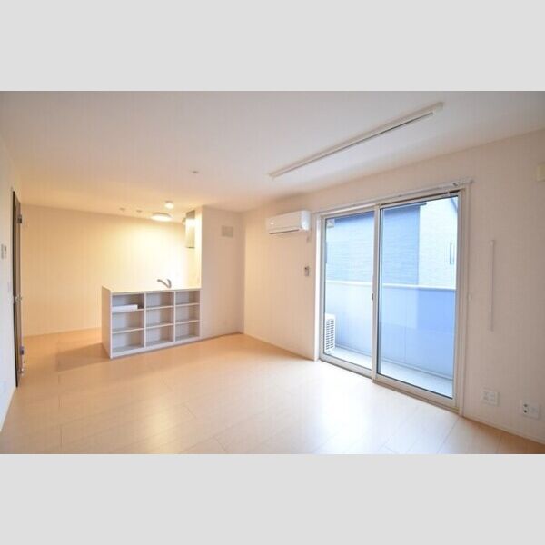 その他 (LDK13.7帖)