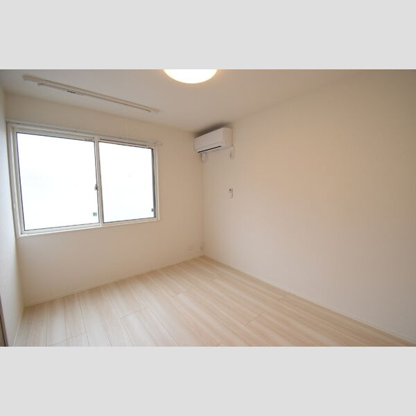 その他 (洋室5.3帖)