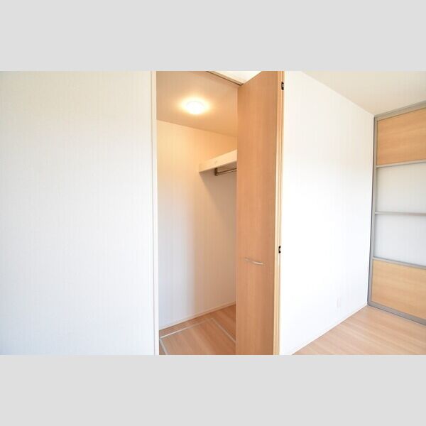 収納 (ウォークインクローゼット)