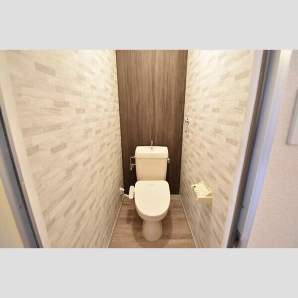 トイレ (温水洗浄暖房便座)