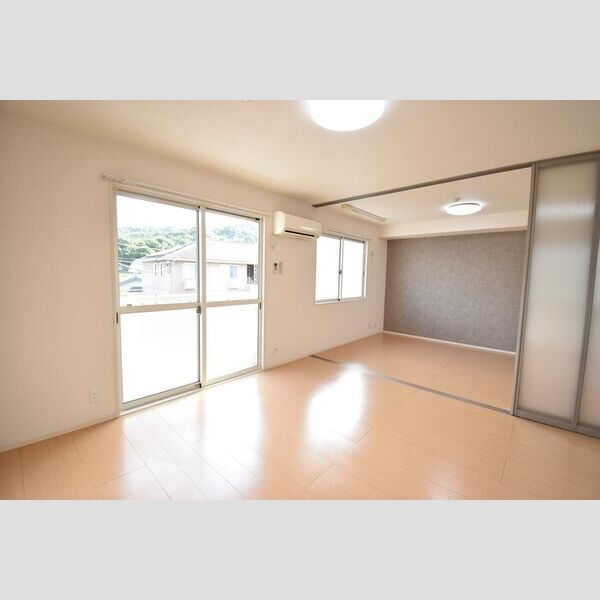 居室・リビング (LDK12帖～洋室6帖)