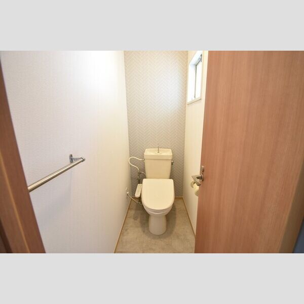 トイレ (温水洗浄暖房便座)