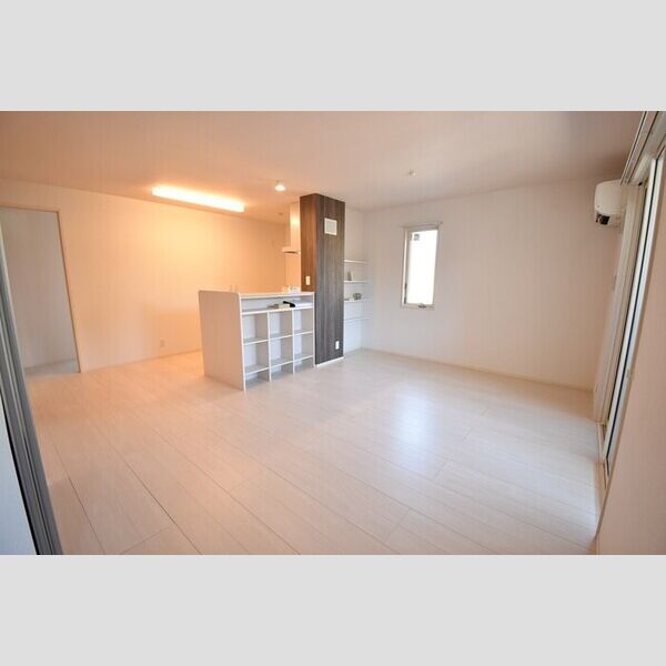 居室・リビング (LDK15.1帖)