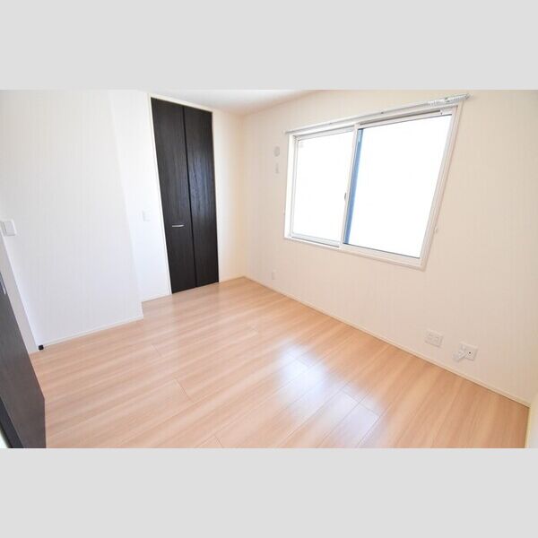 その他 (洋室5.8帖)