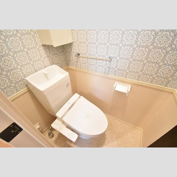 トイレ (温水洗浄暖房便座)