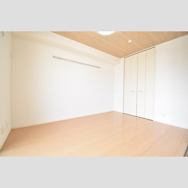 その他 (南側洋室6帖)