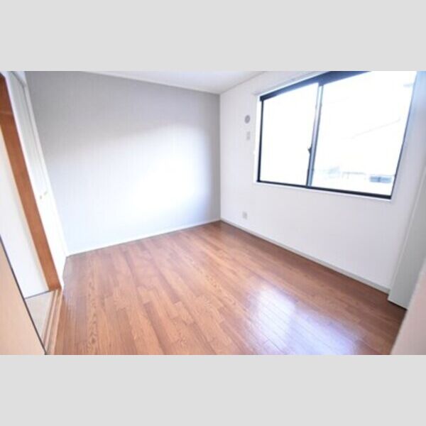 その他 (洋室5帖)