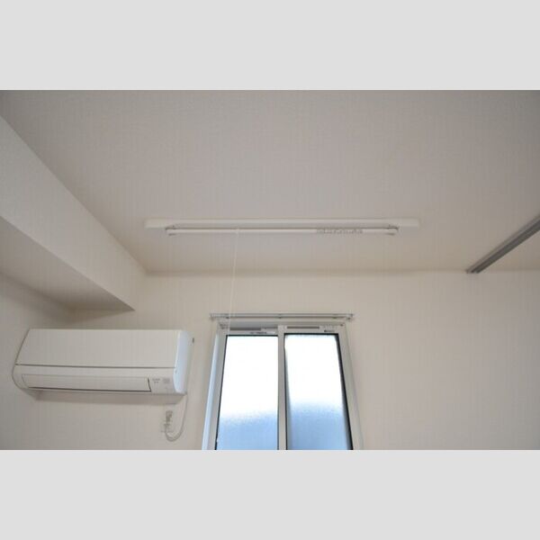 その他 (室内物干し)