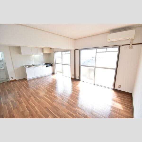 居室・リビング (LDK13帖)